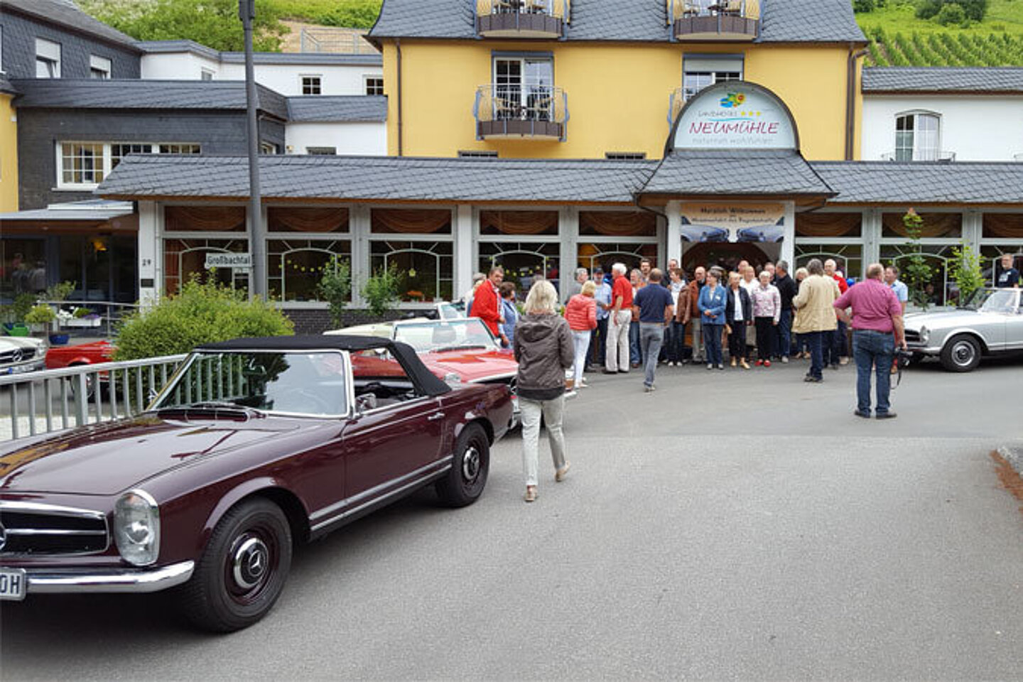 Oldtimer-Neumuehle-Hotel